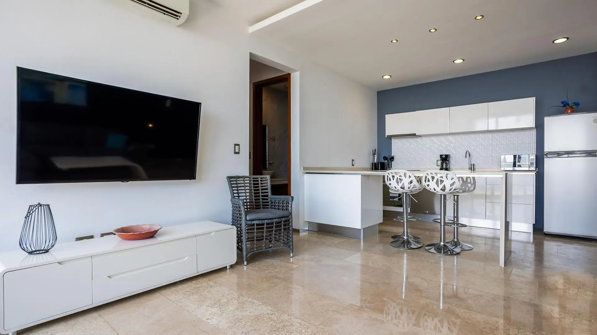 Beautiful 2Bd 2Bth, Ocean Views Apartment Playa del Carmen Mexico